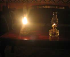 \"aladdin-lamp2sm.jpg\"